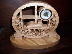 Fine Crafts - Cat Wooden Mini Desk Clock 2